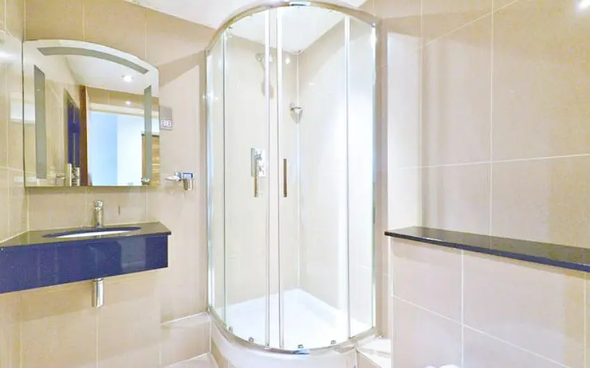 Bathroom at Hotel Oliver