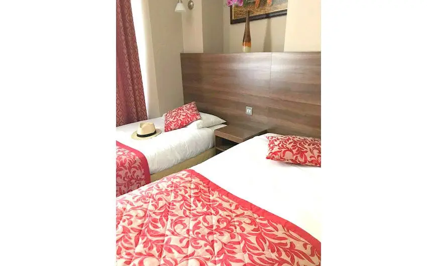 Twin room at Hotel Oliver