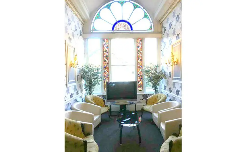 Reception at Hotel Oliver